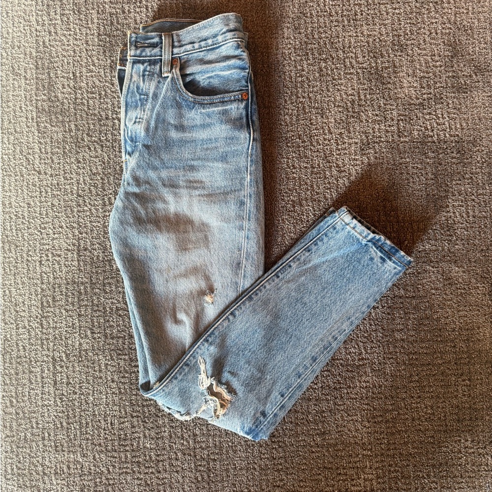 Levi's Light Blue distressed Skinny jeans